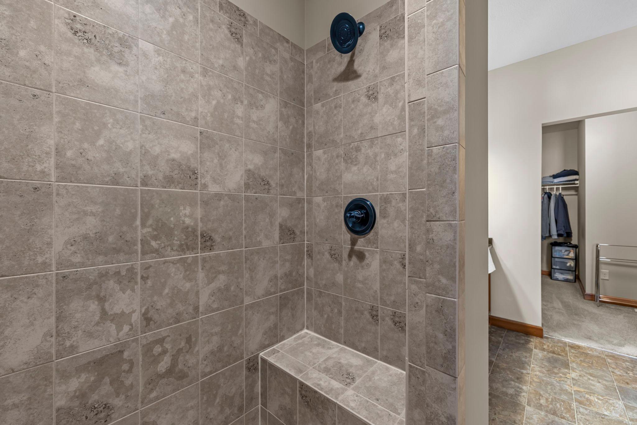 19541 Yellow Pine Street NW