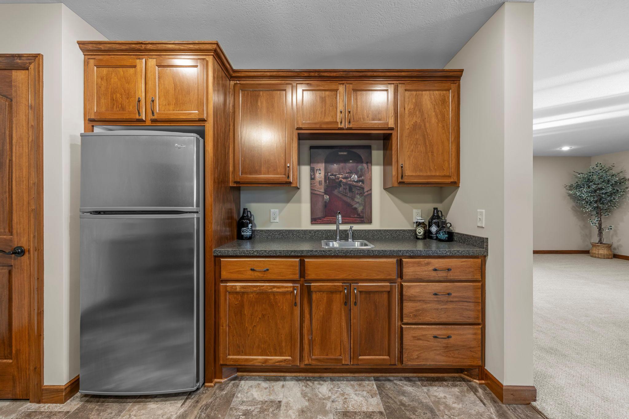 19541 Yellow Pine Street NW