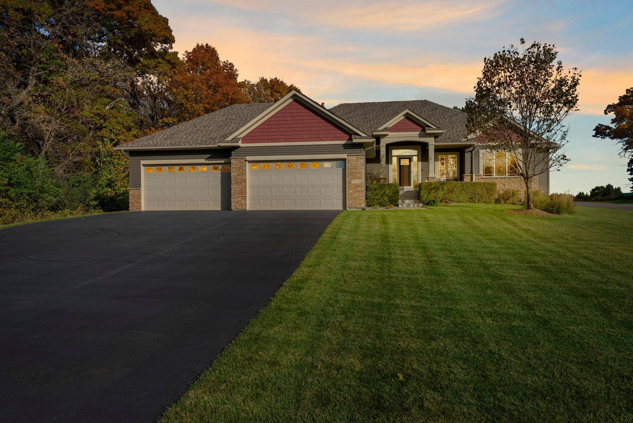 19541 Yellow Pine Street NW