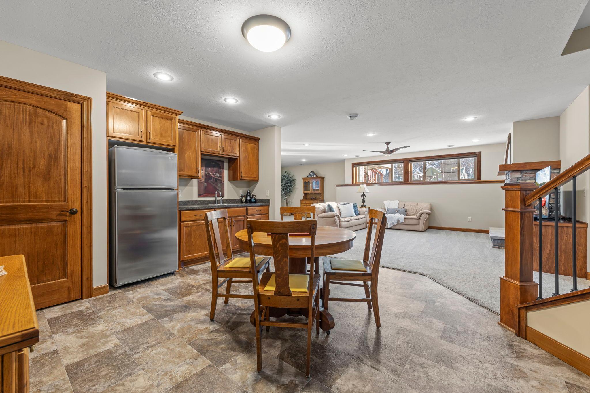 19541 Yellow Pine Street NW