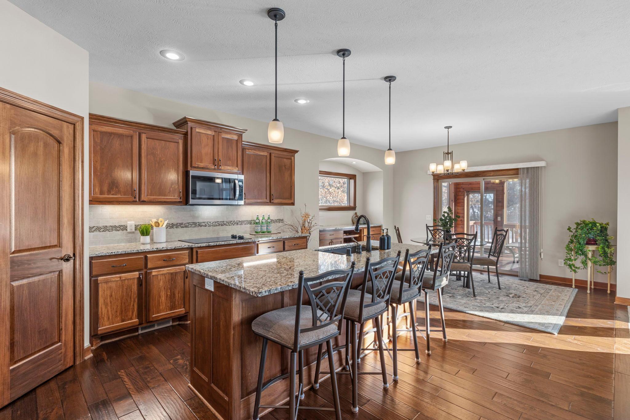 19541 Yellow Pine Street NW