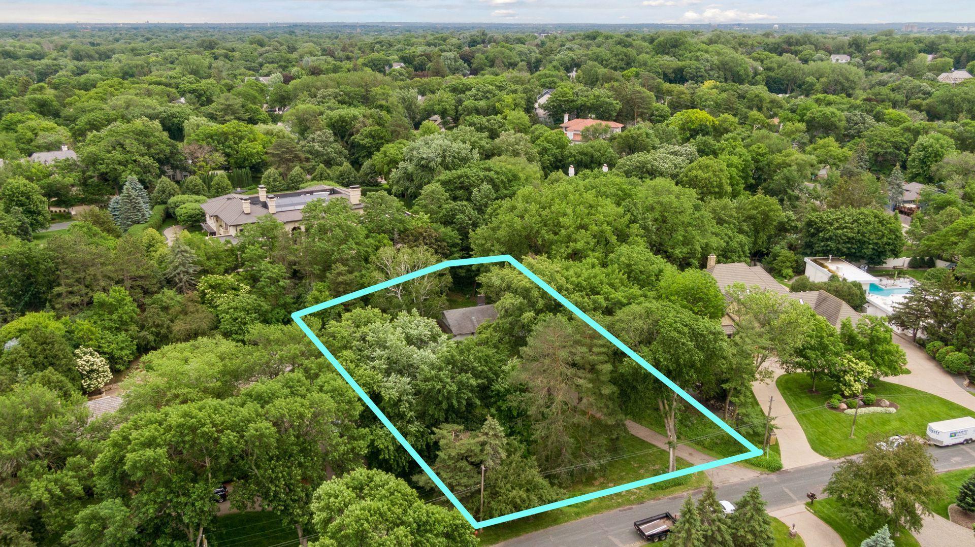 4909 Rolling Green Parkway