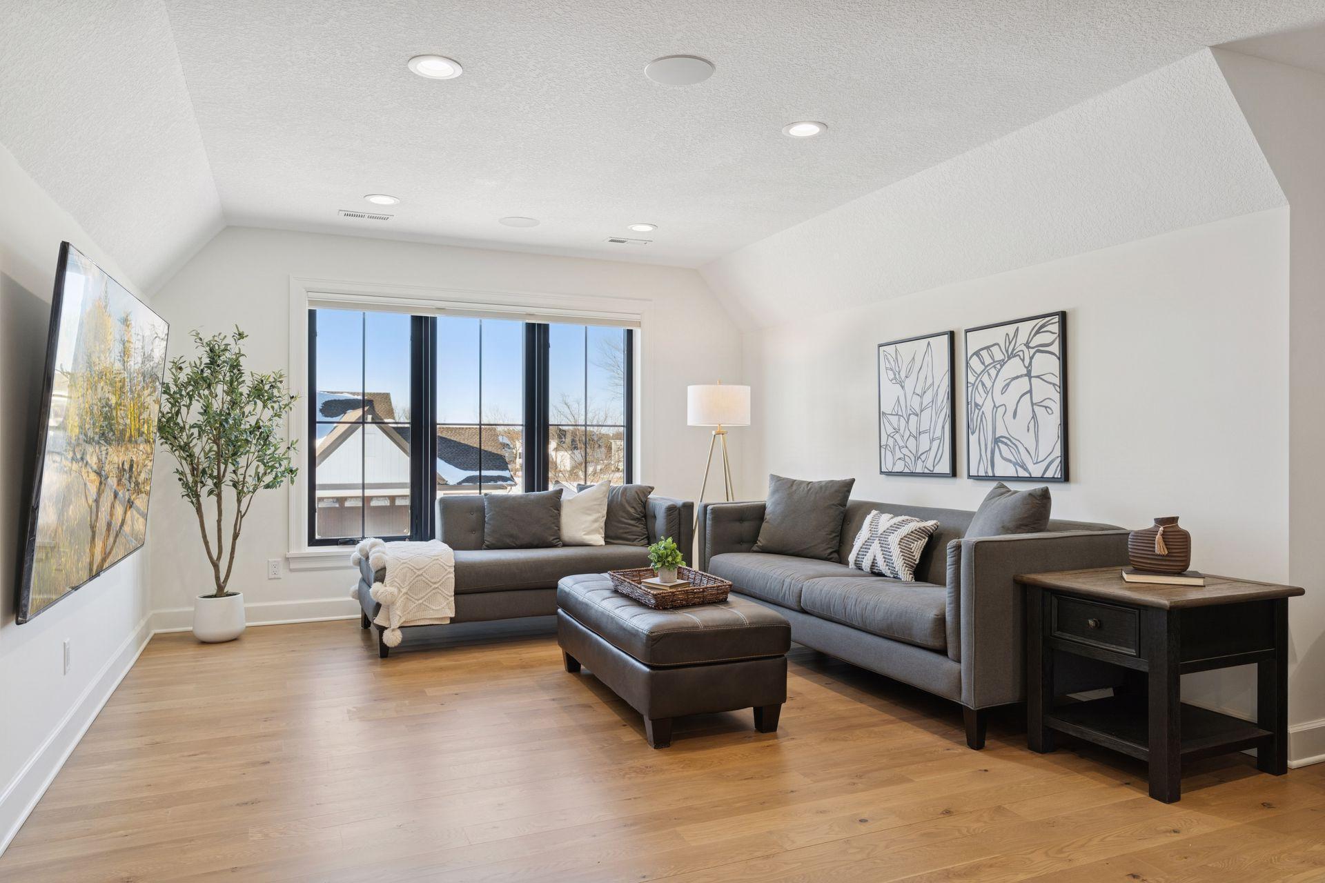 3734 Woodland Cove Parkway