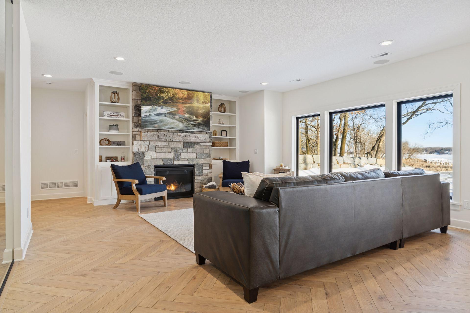 3734 Woodland Cove Parkway