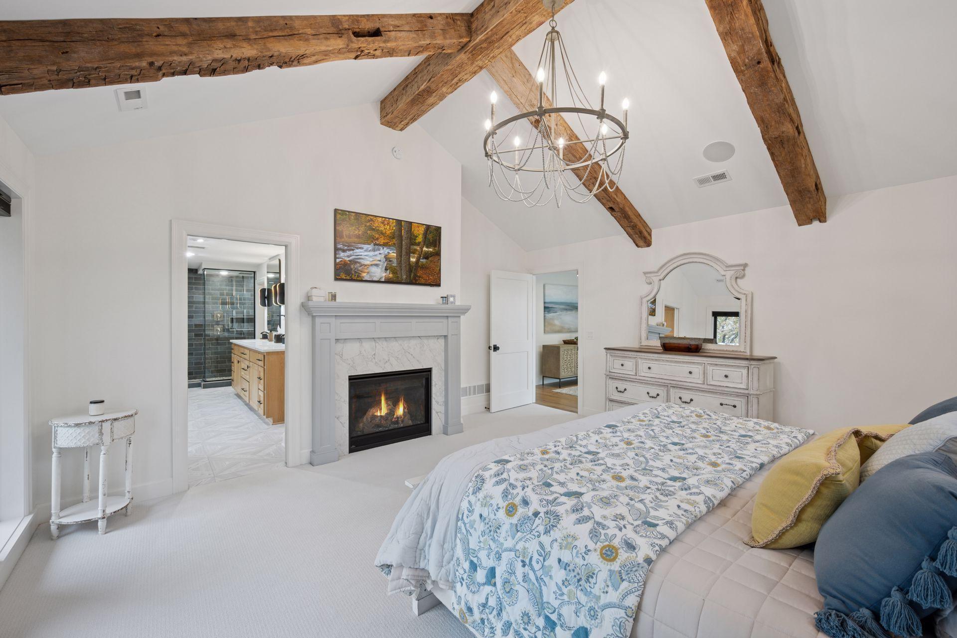 3734 Woodland Cove Parkway