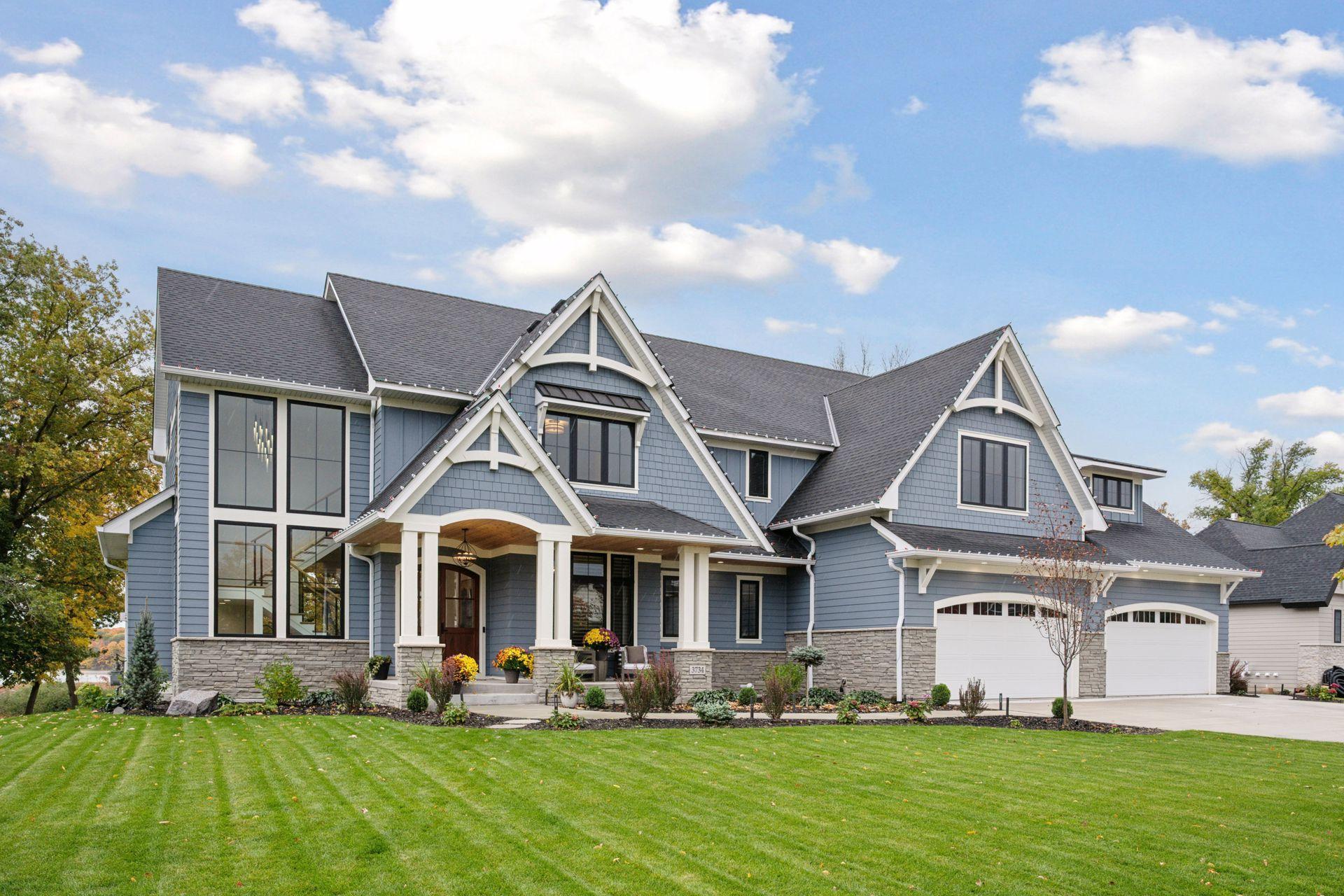 3734 Woodland Cove Parkway