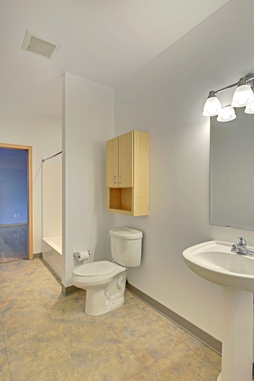 111 E Franklin Avenue Unit: 307