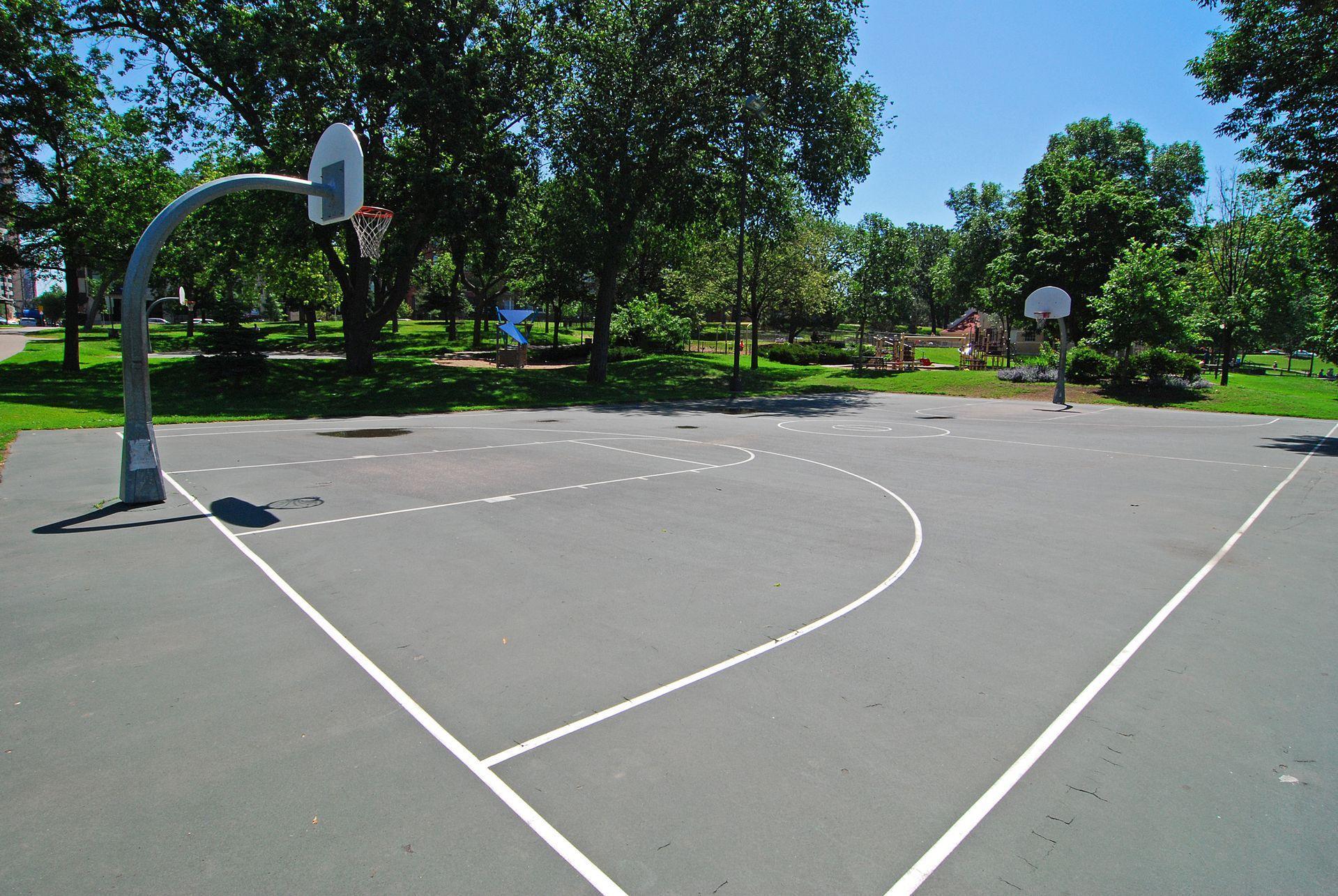 111 E Franklin Avenue Unit: 307