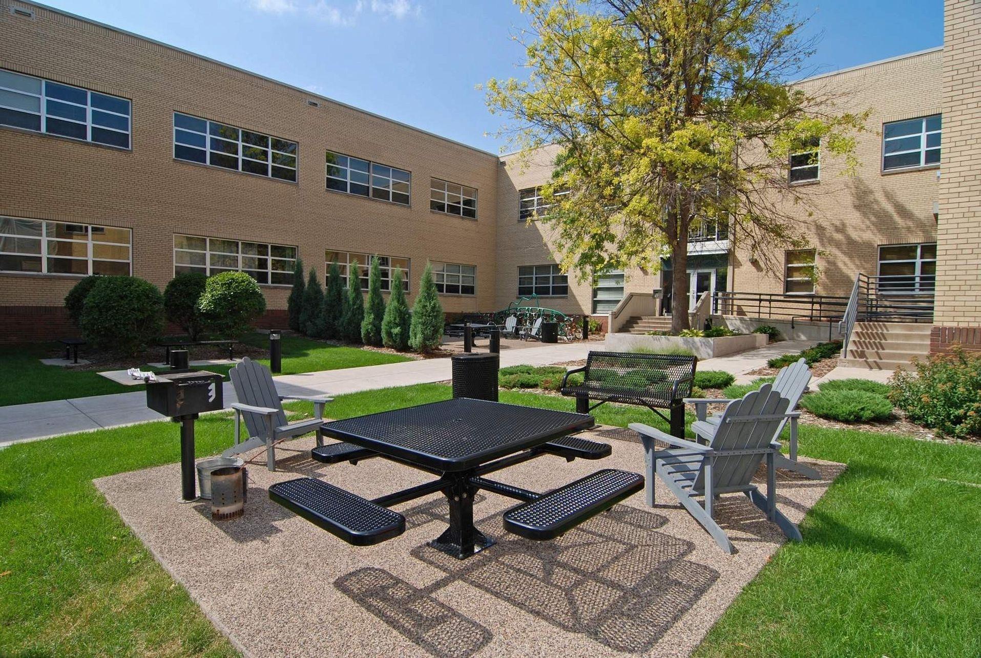 111 E Franklin Avenue Unit: 307