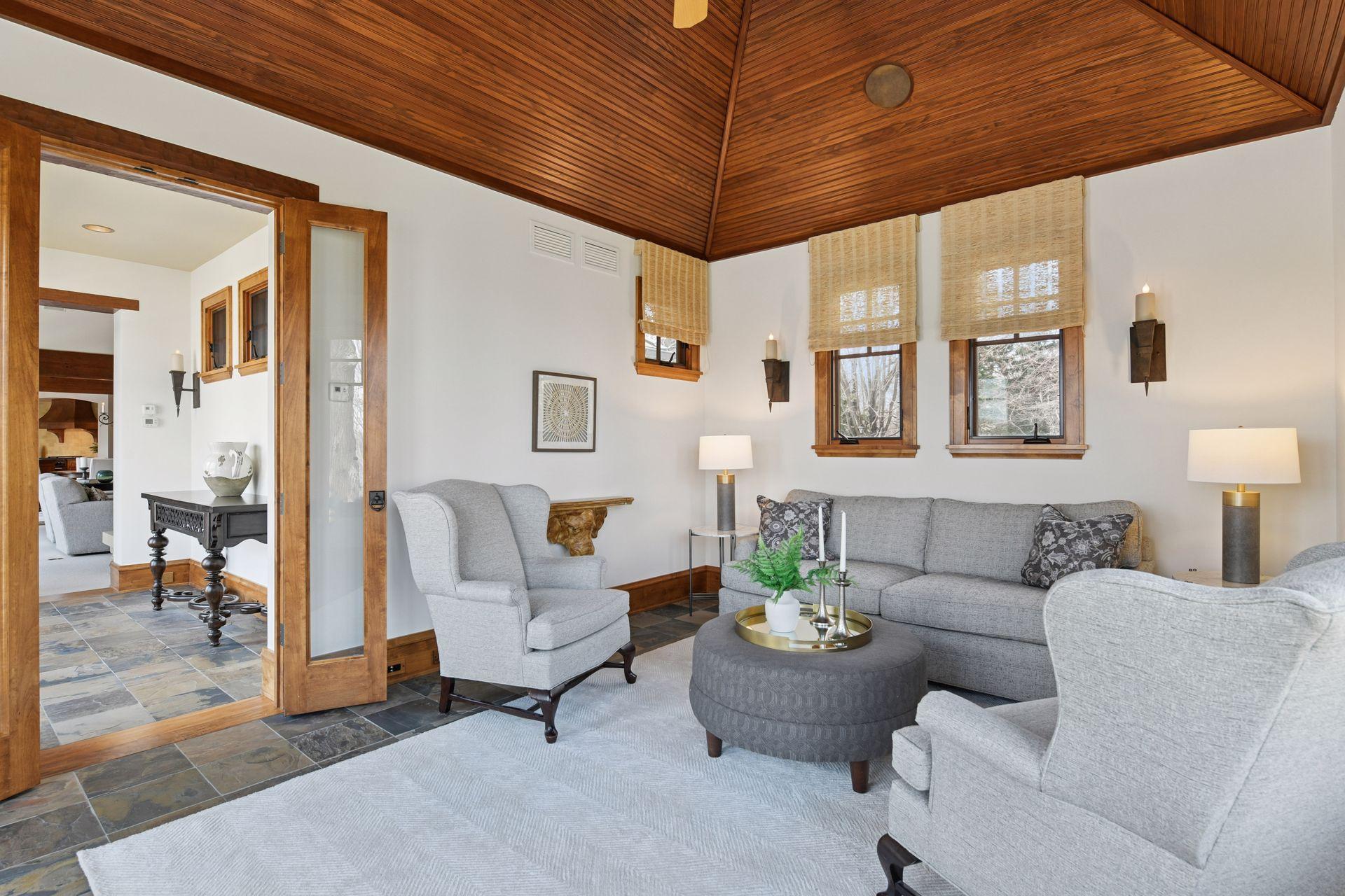 12535 Beach Circle