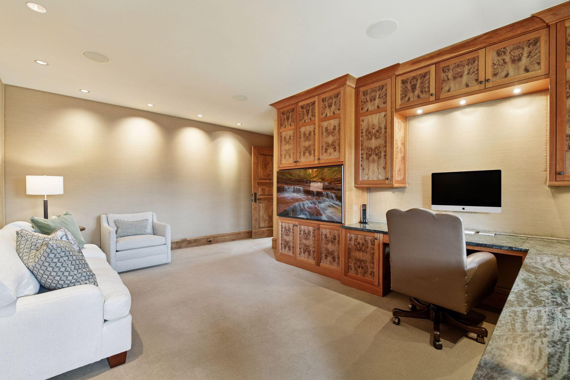 12535 Beach Circle