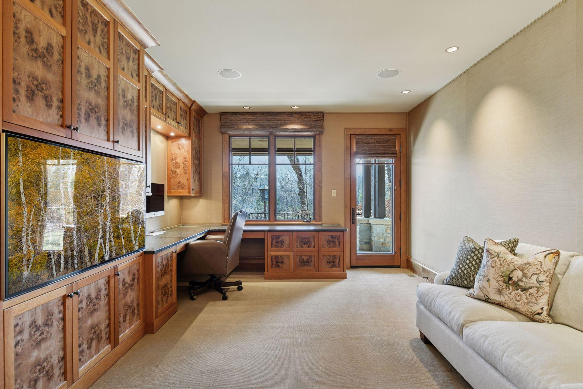 12535 Beach Circle