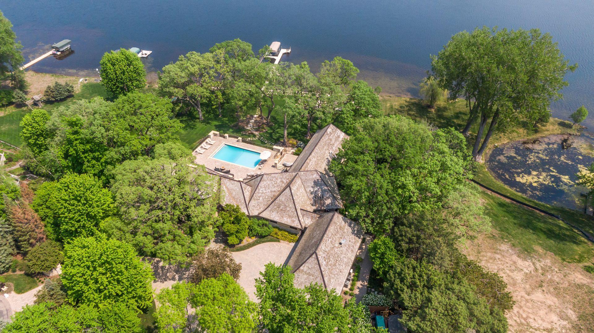12535 Beach Circle