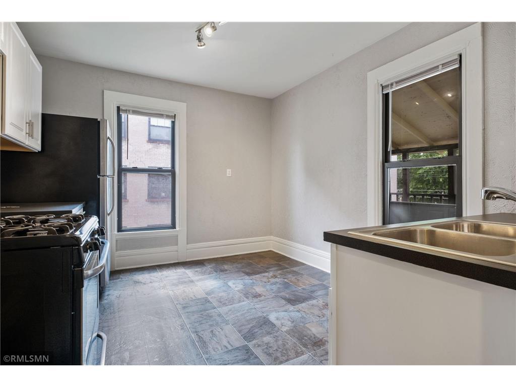 3136 Lyndale Avenue S