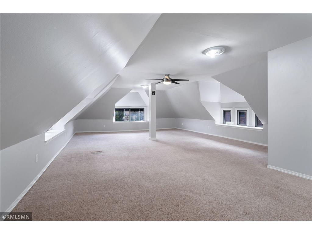 3136 Lyndale Avenue S