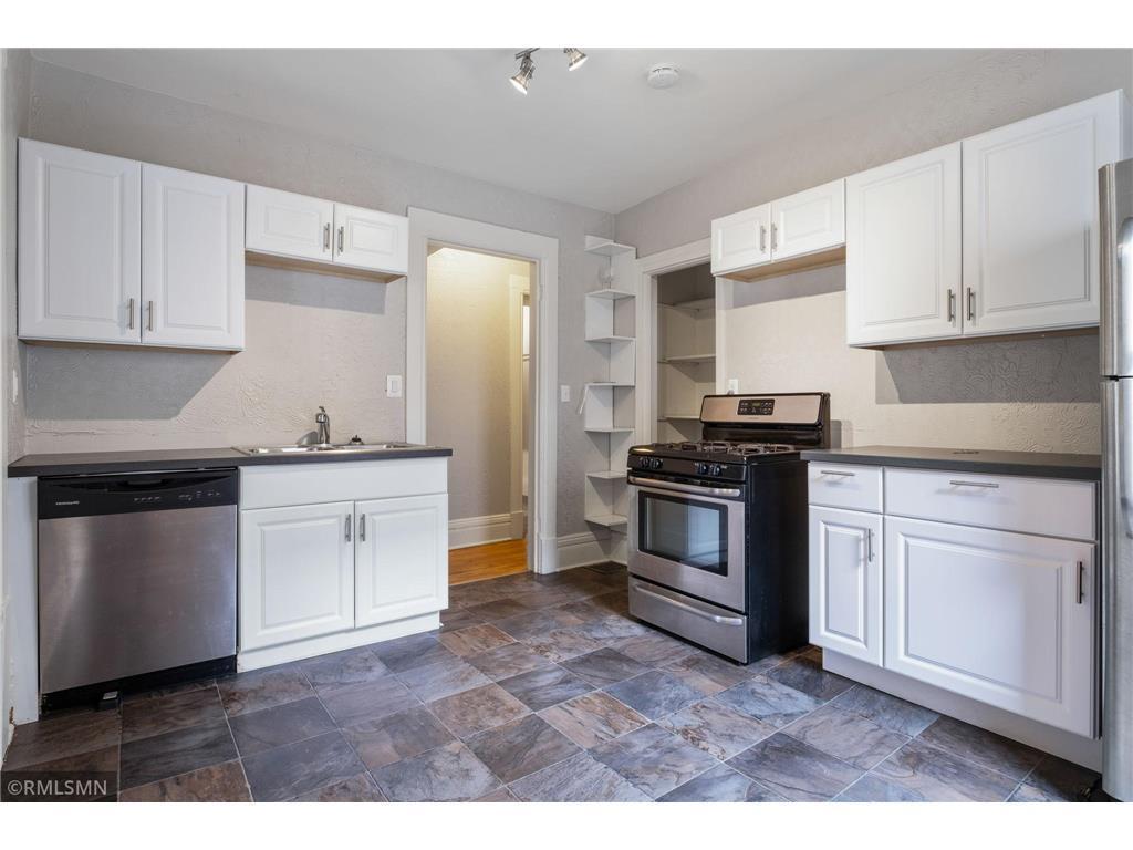 3136 Lyndale Avenue S