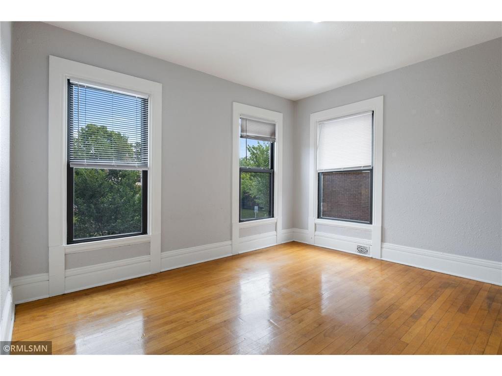 3136 Lyndale Avenue S