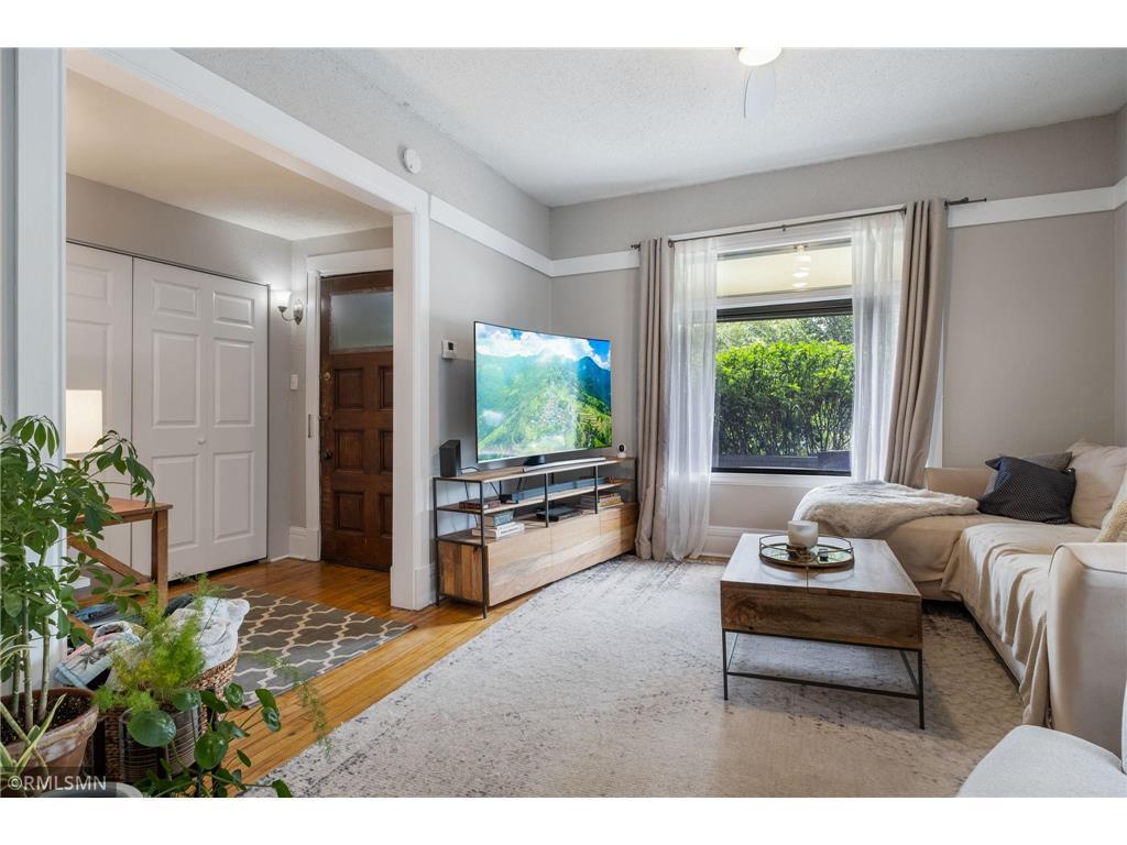 3136 Lyndale Avenue S