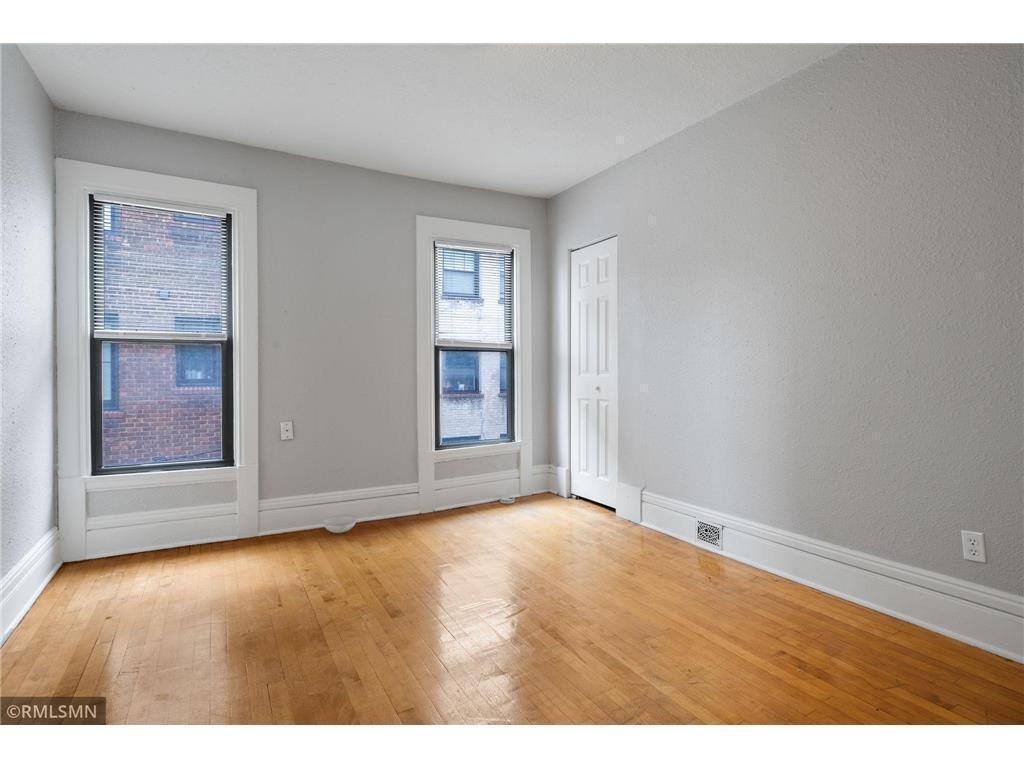 3136 Lyndale Avenue S