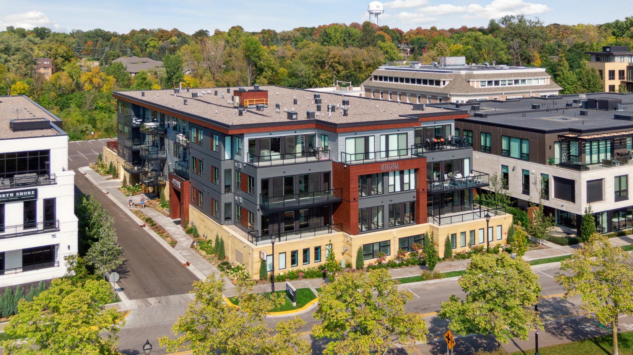 253 Lake Street E Unit: 208