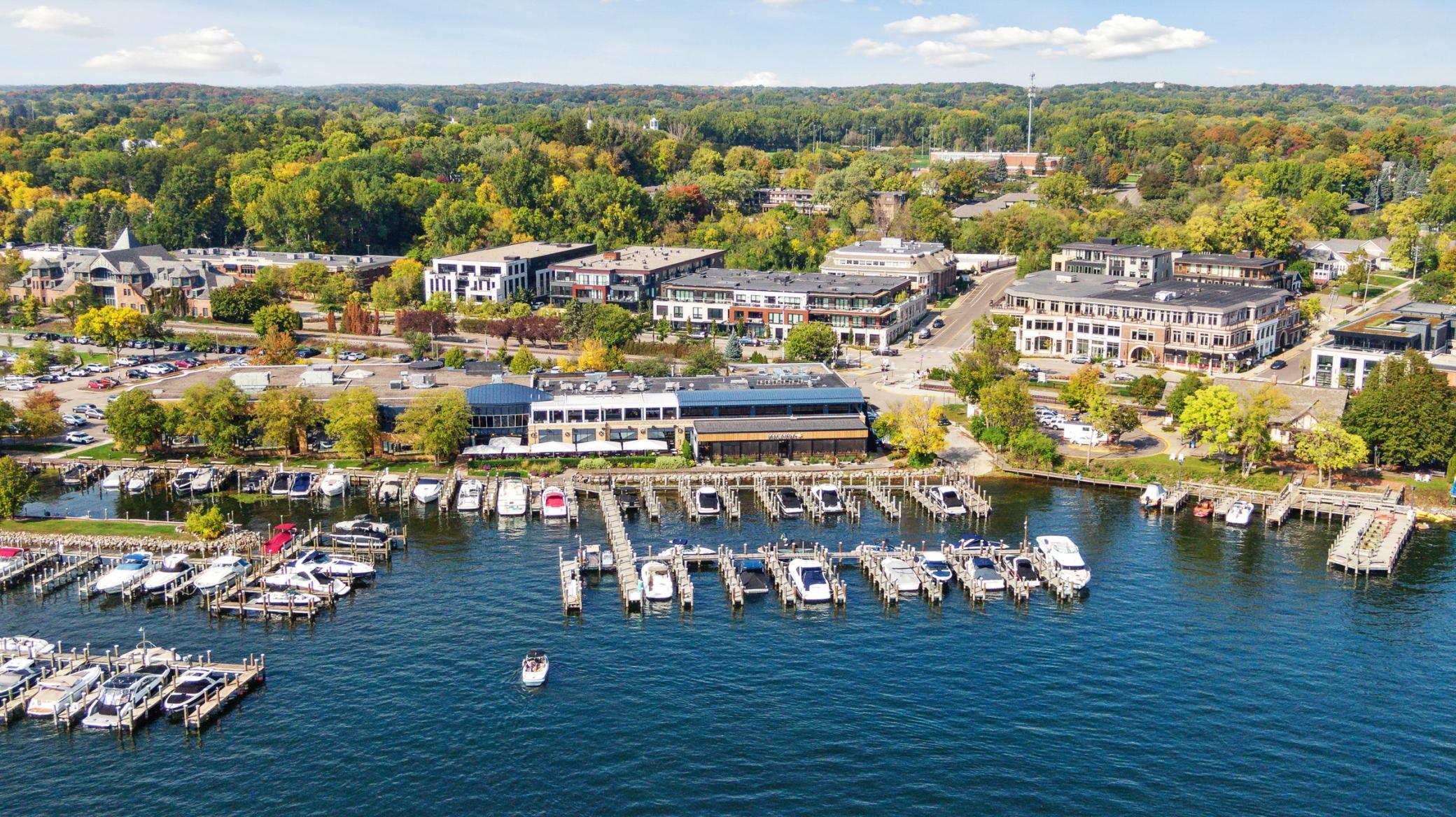 253 Lake Street E Unit: 208