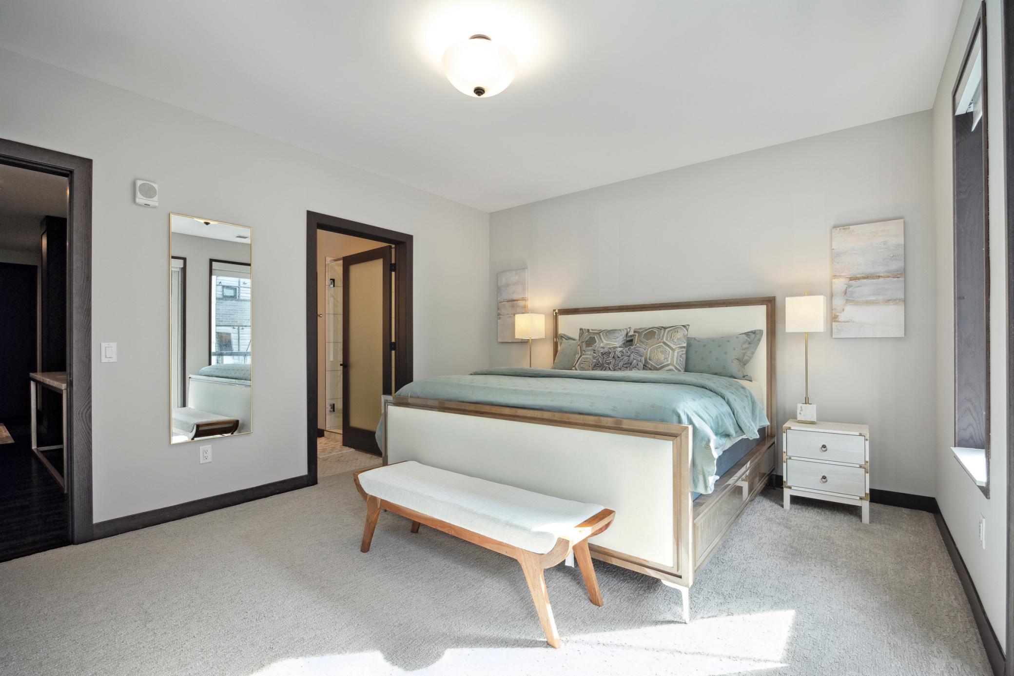 253 Lake Street E Unit: 208