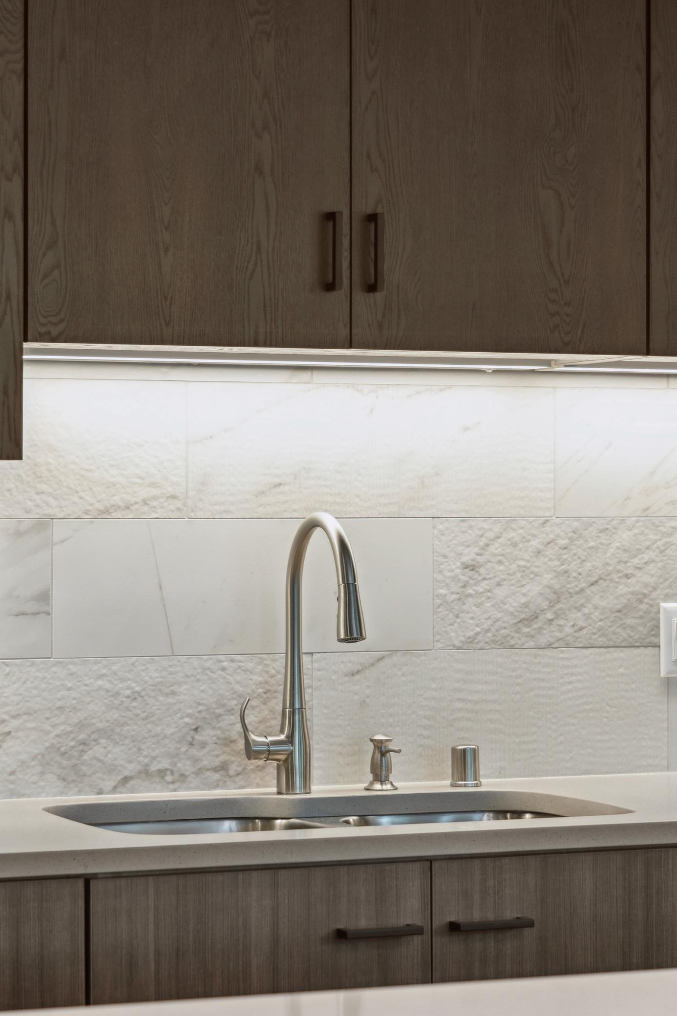 253 Lake Street E Unit: 208