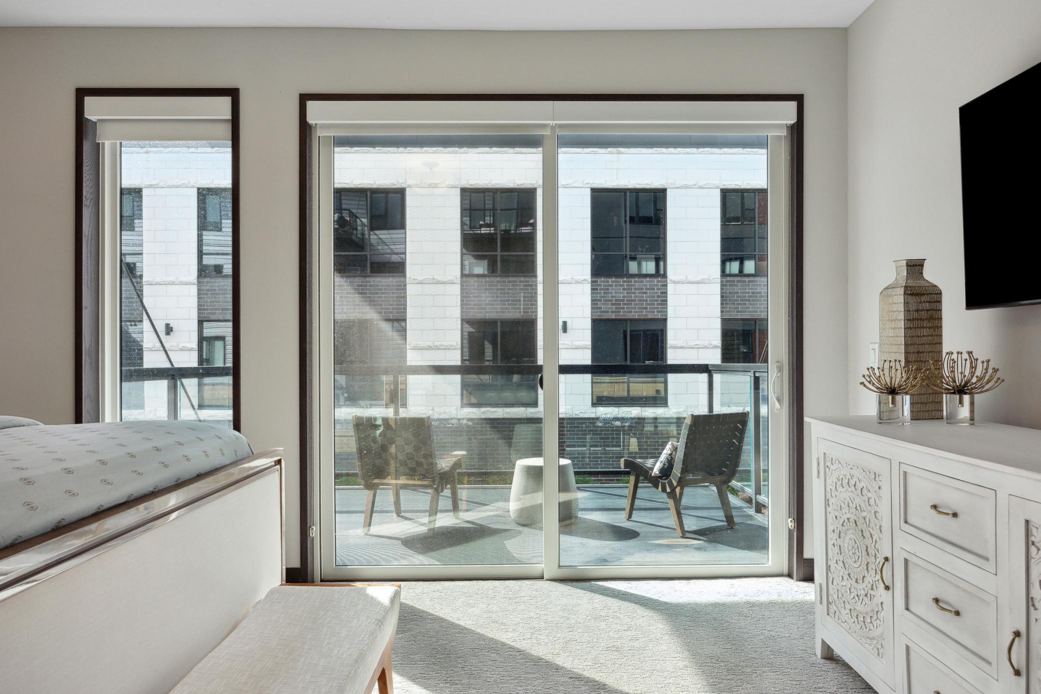 253 Lake Street E Unit: 208