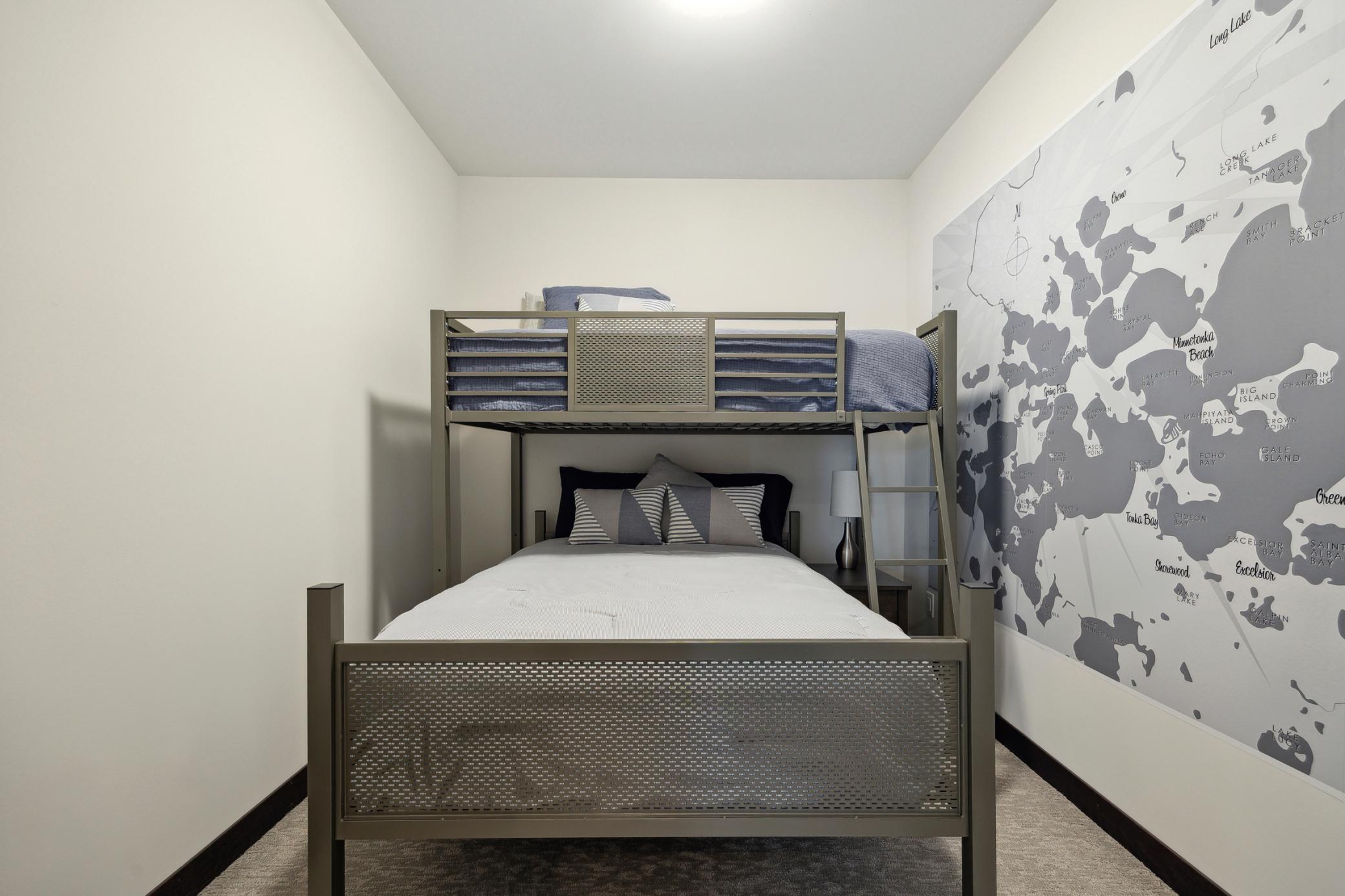 253 Lake Street E Unit: 208