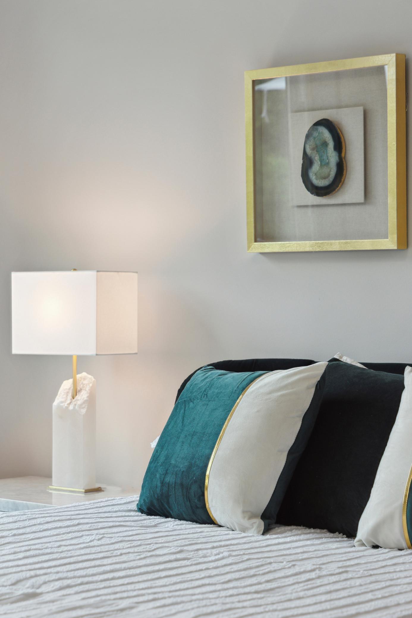 253 Lake Street E Unit: 208