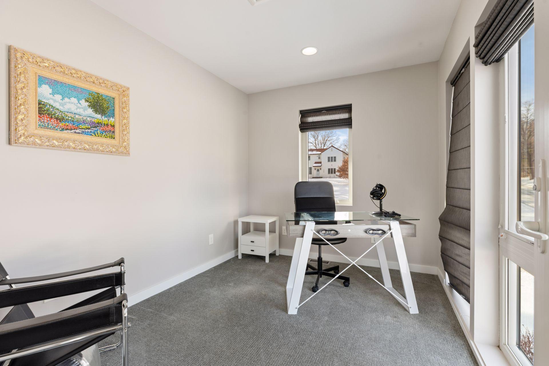 2701 Glenhurst Avenue