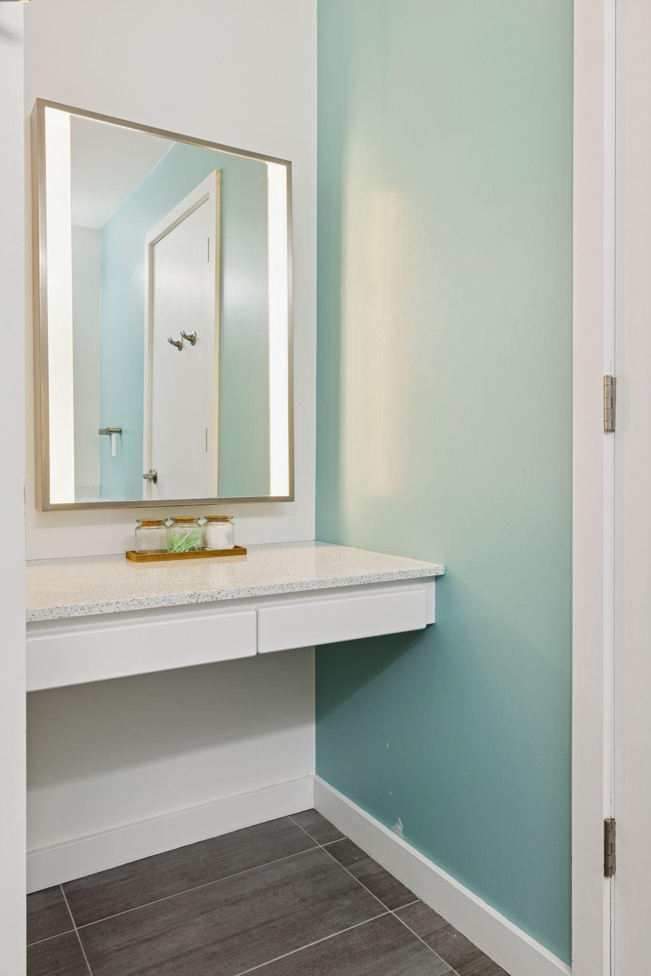 2701 Glenhurst Avenue