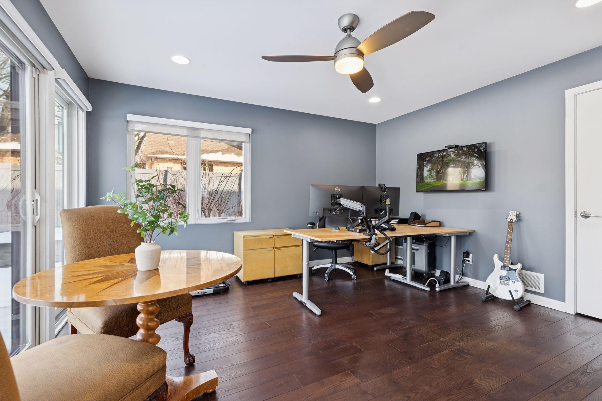 2701 Glenhurst Avenue