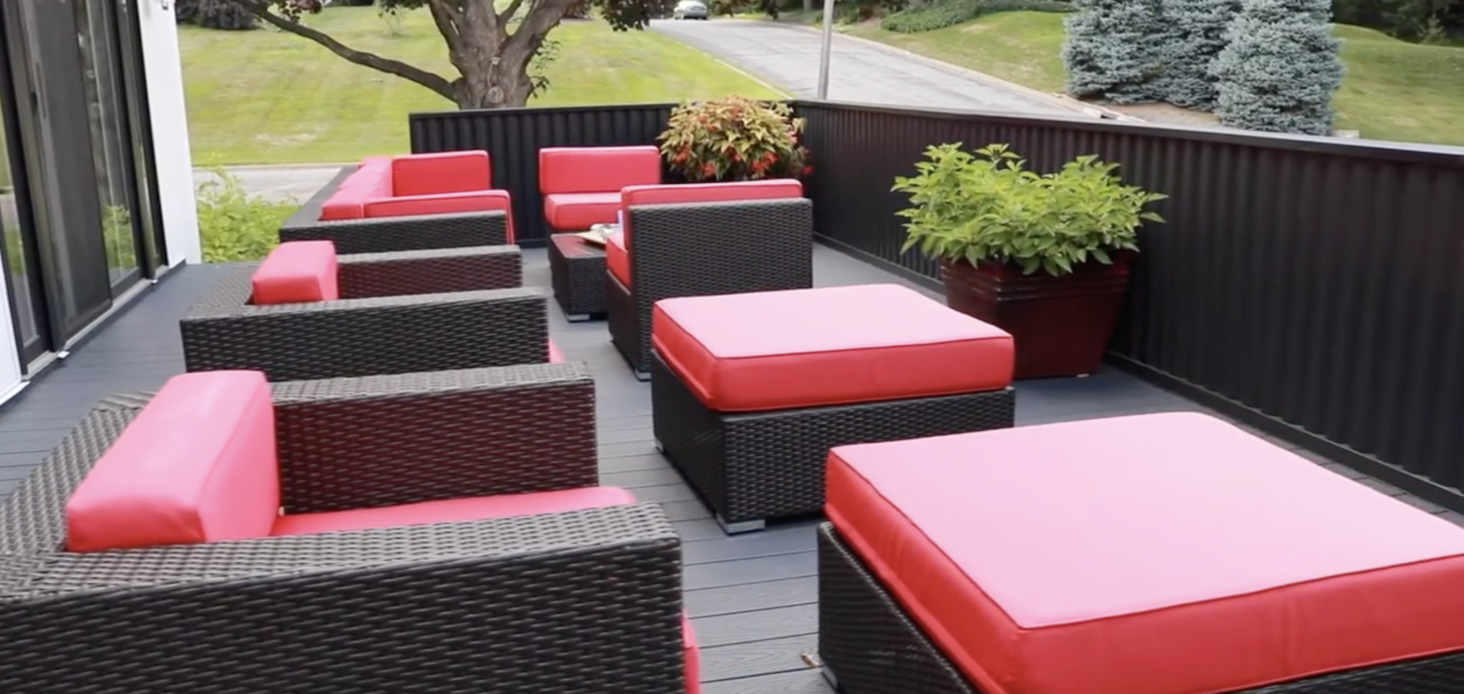 2701 Glenhurst Avenue