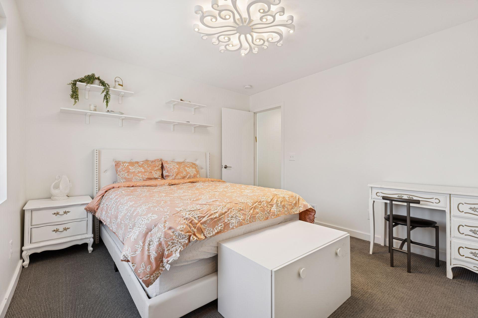 2701 Glenhurst Avenue