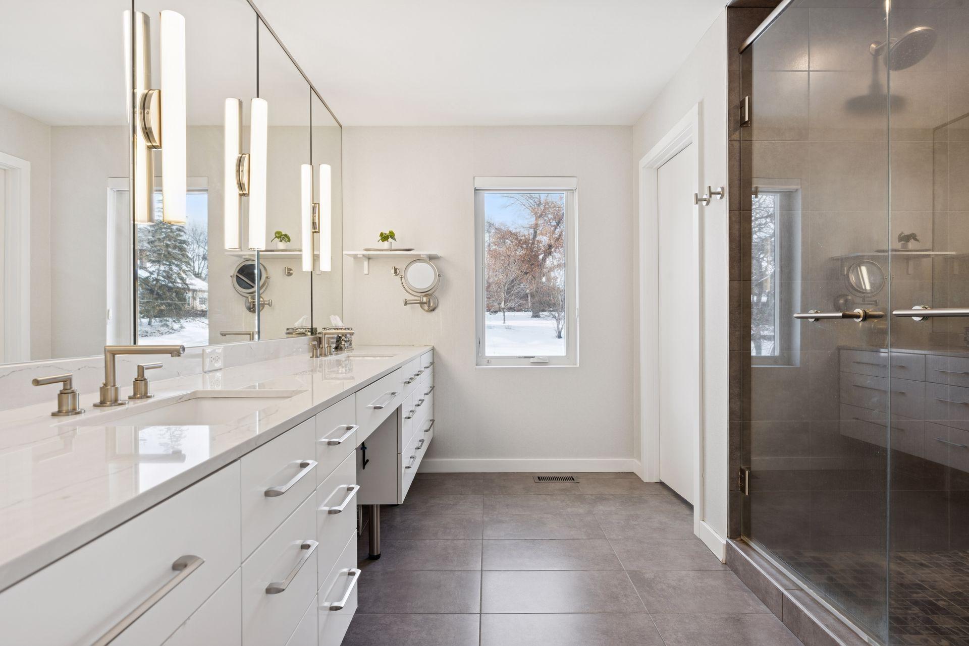 2701 Glenhurst Avenue