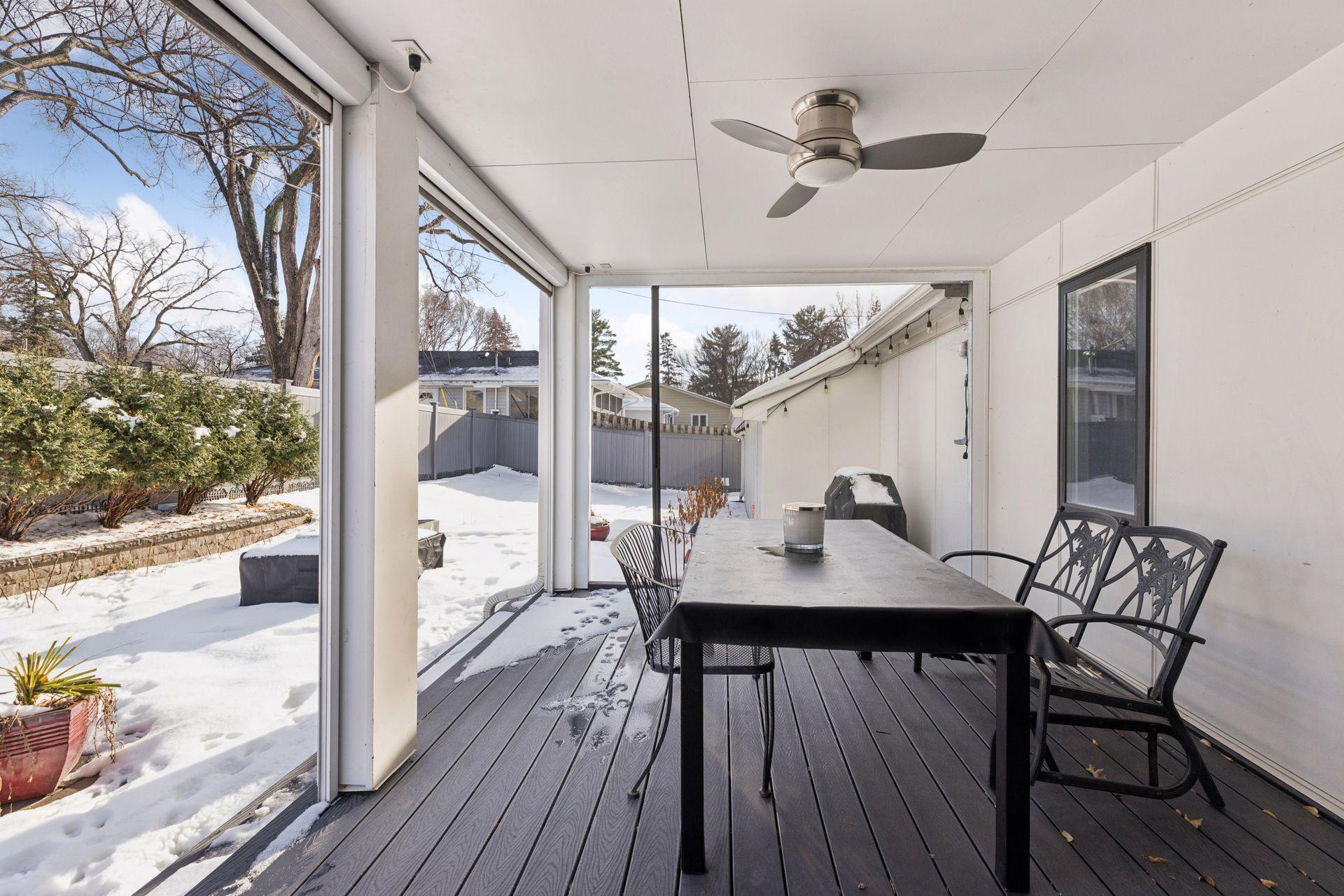 2701 Glenhurst Avenue