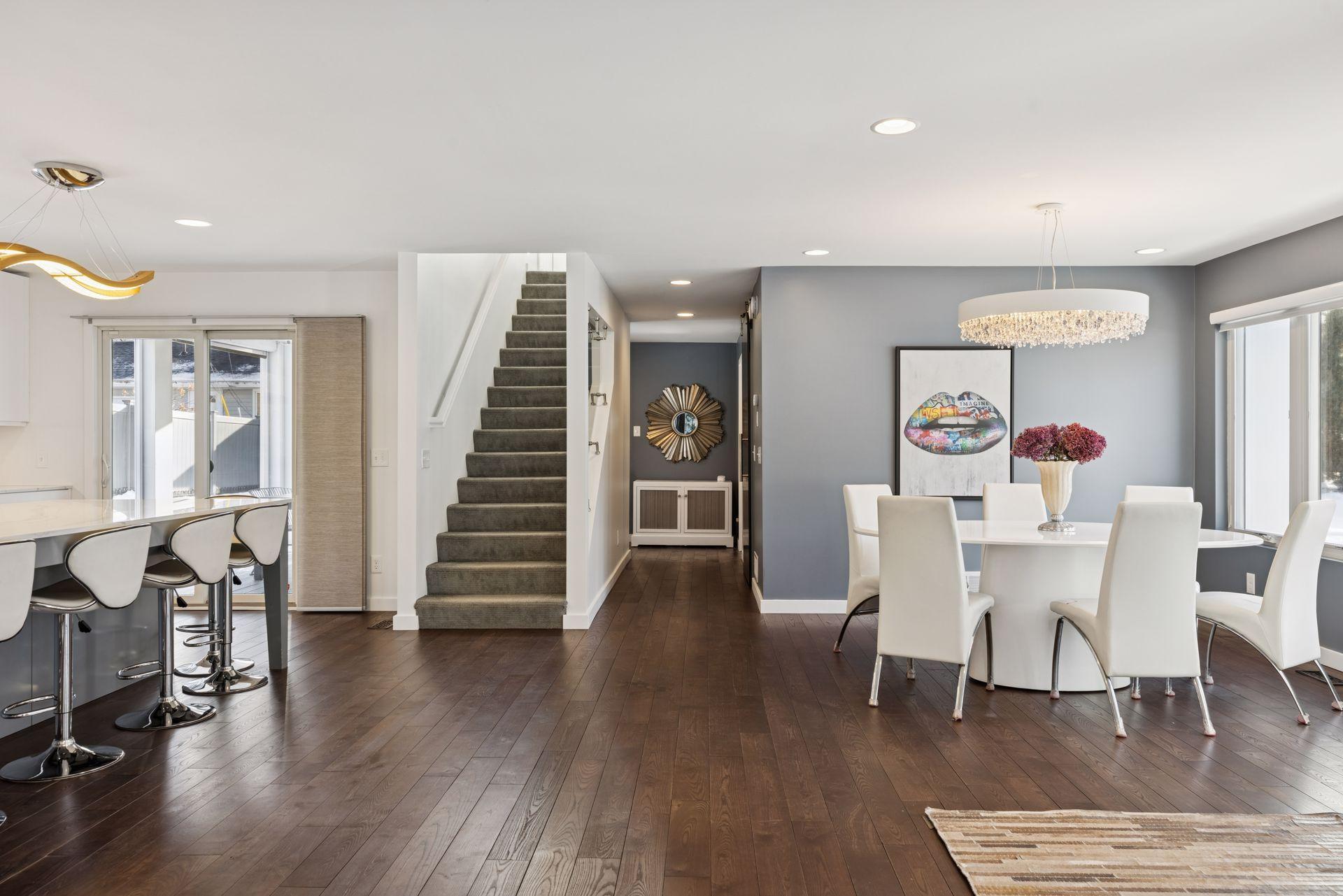 2701 Glenhurst Avenue