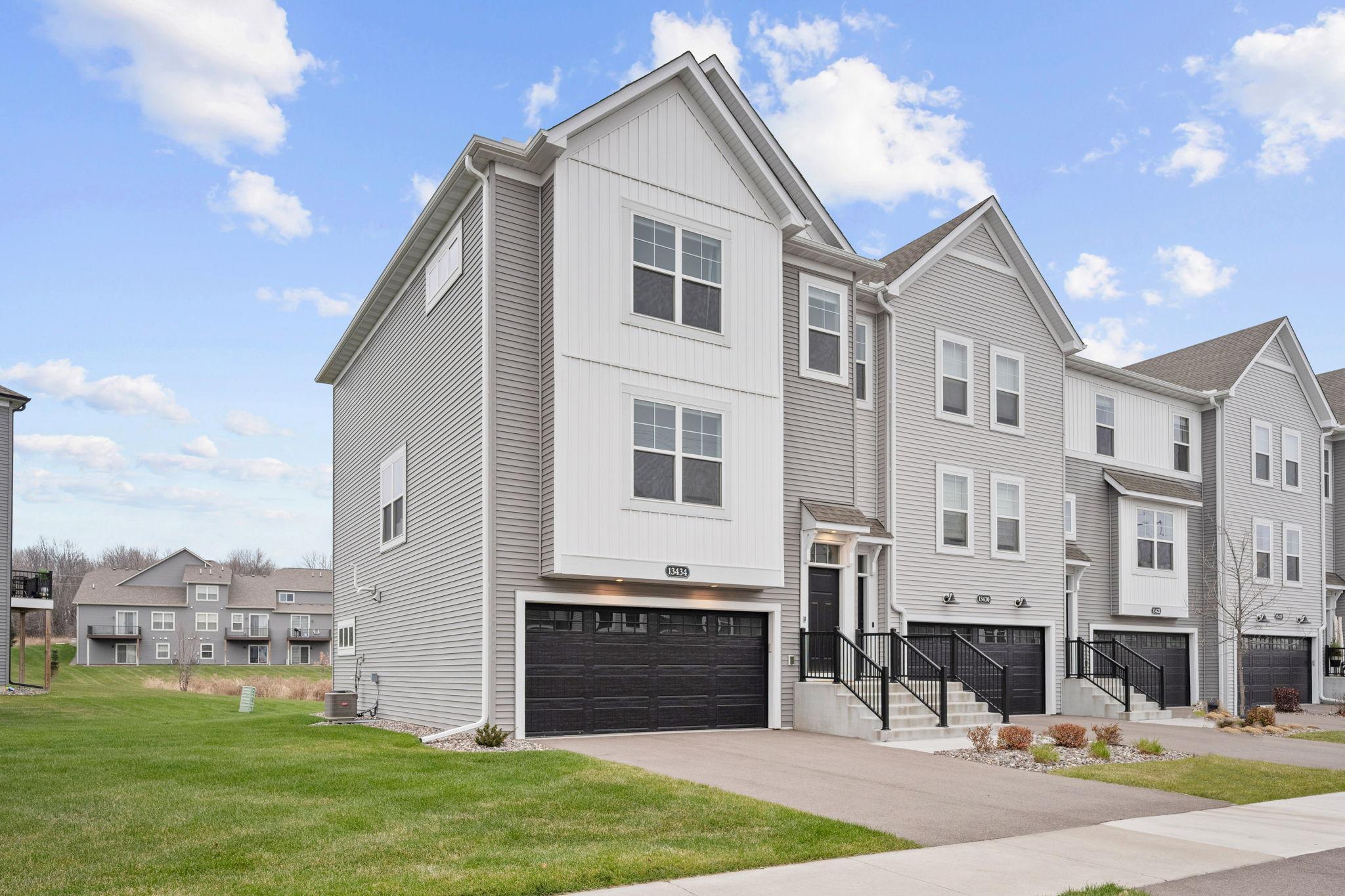 13434 Territorial Circle N