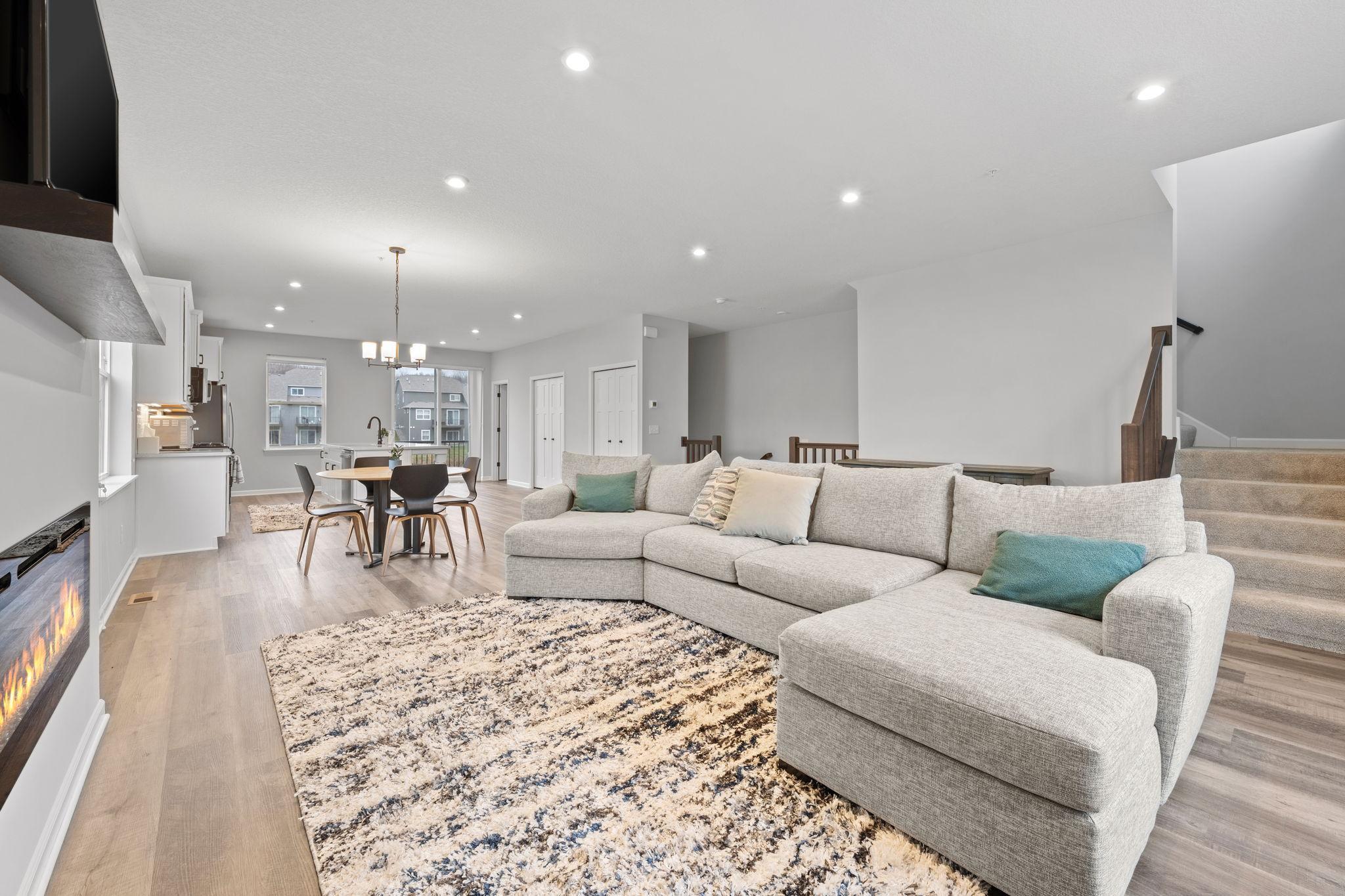 13434 Territorial Circle N