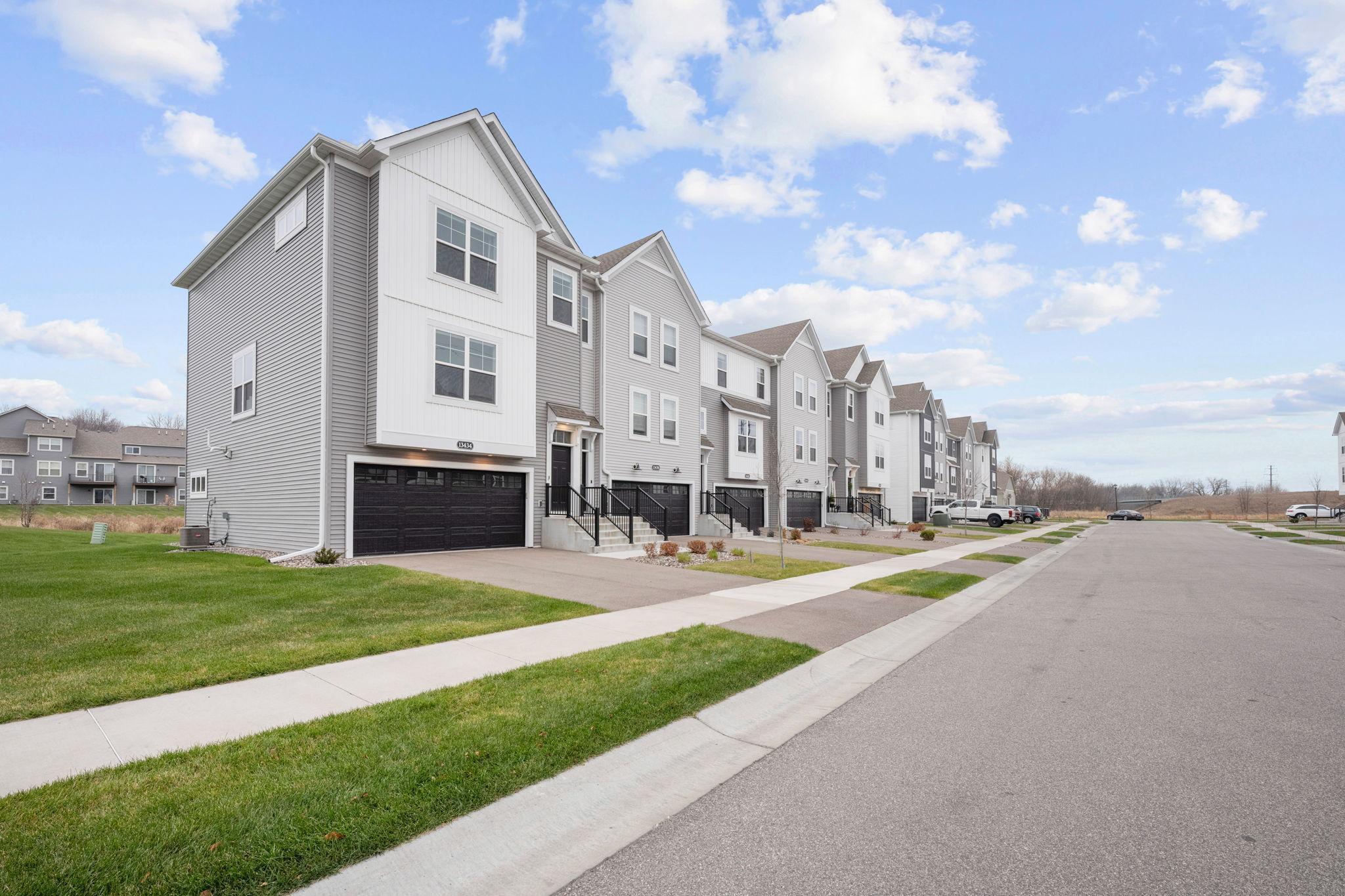 13434 Territorial Circle N