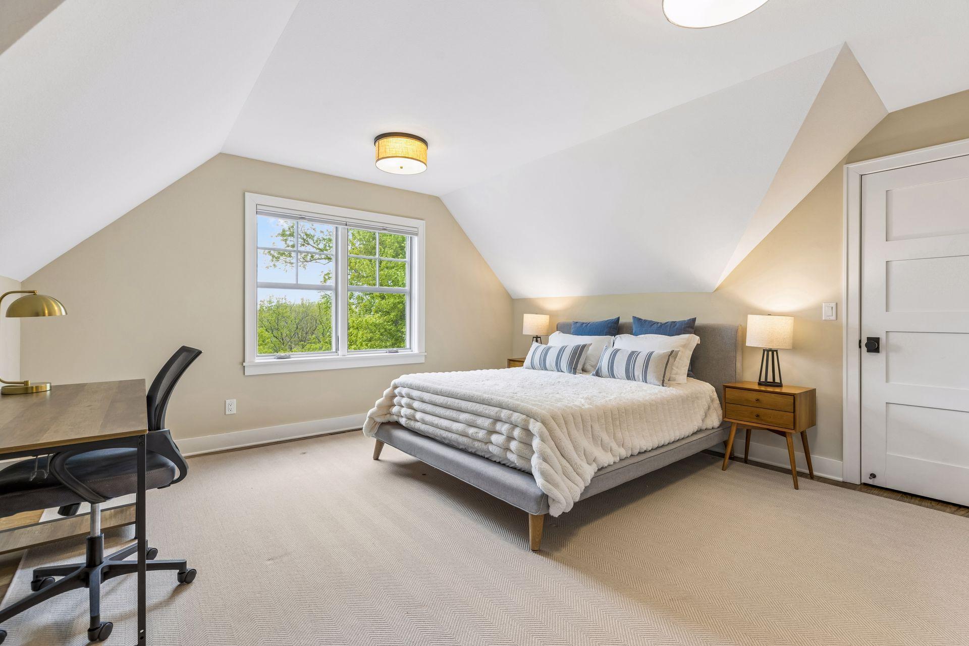 5116 Skyline Drive