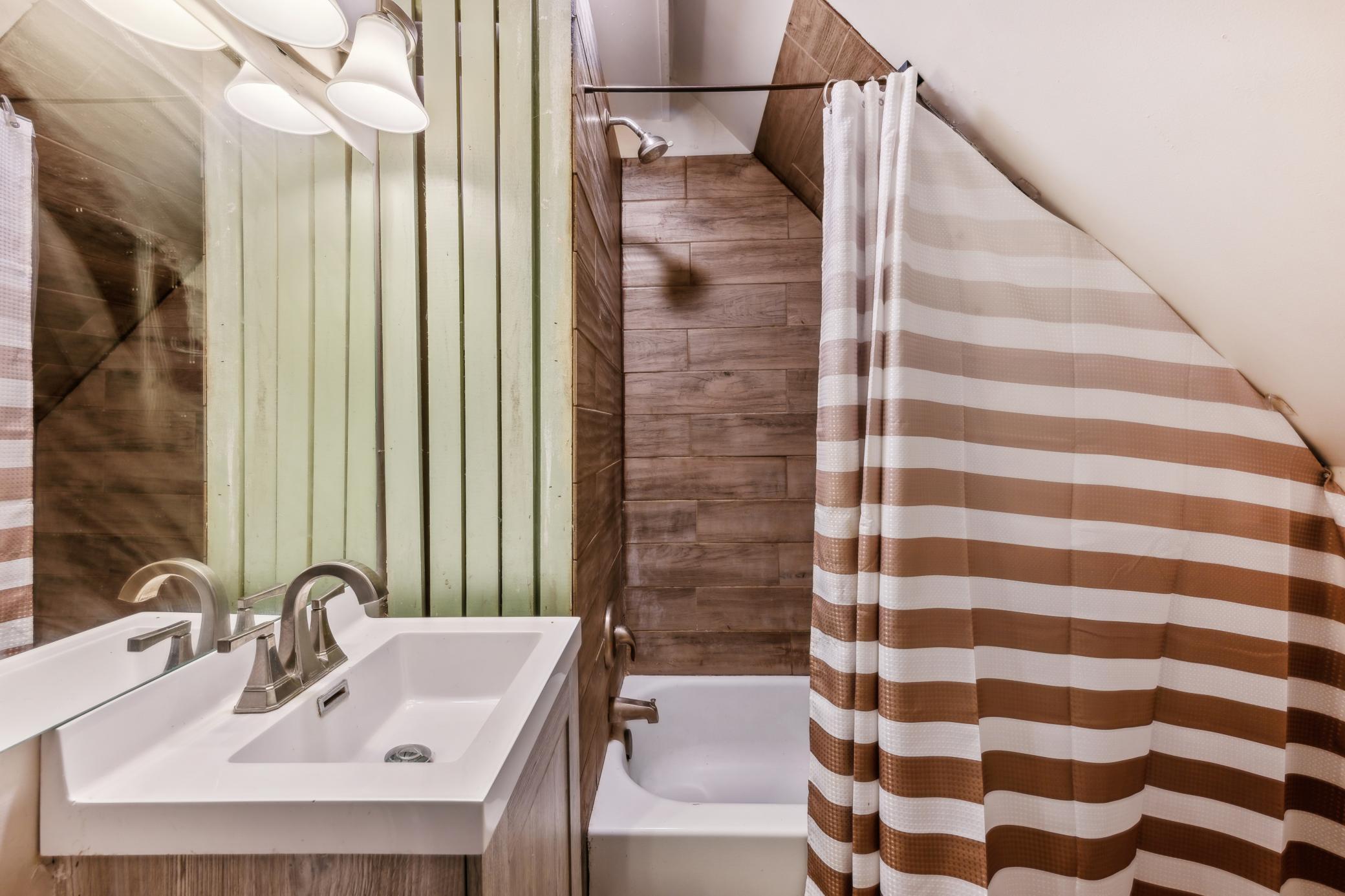 301 Angel Avenue SW Unit: 303