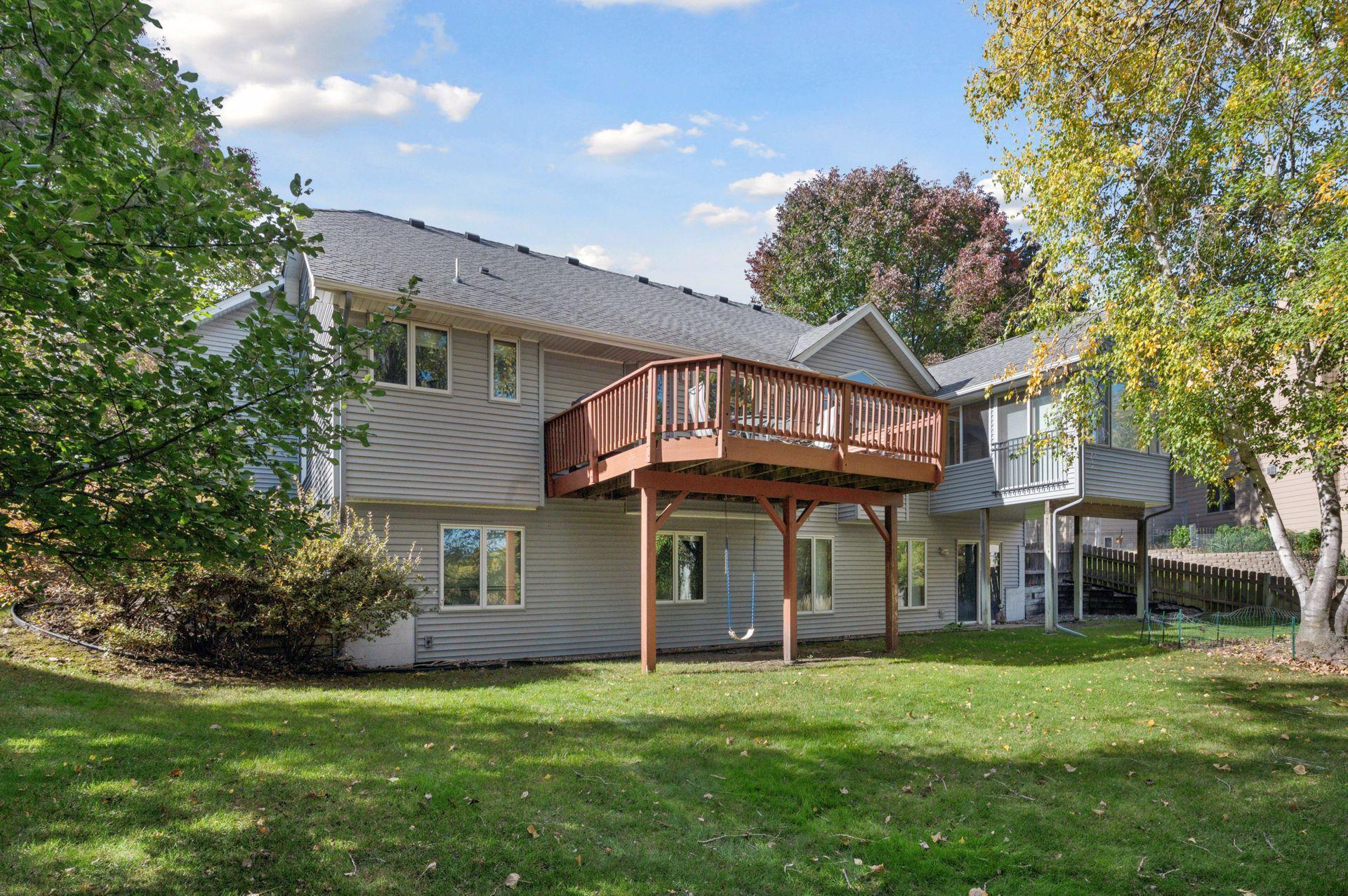 4950 Valley Forge Lane N