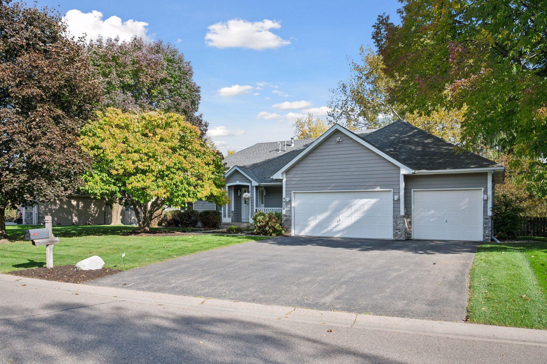 4950 Valley Forge Lane N