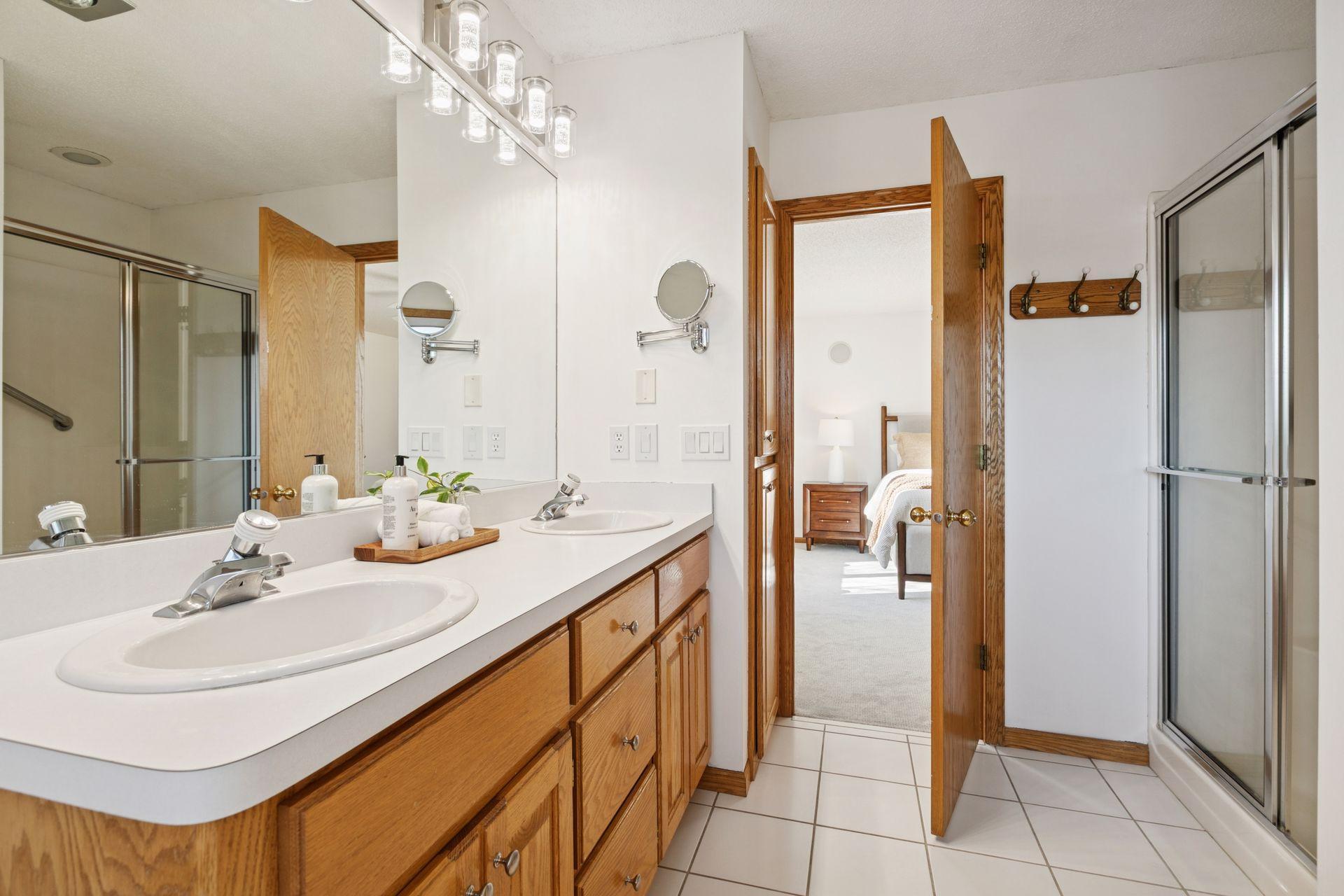 4950 Valley Forge Lane N