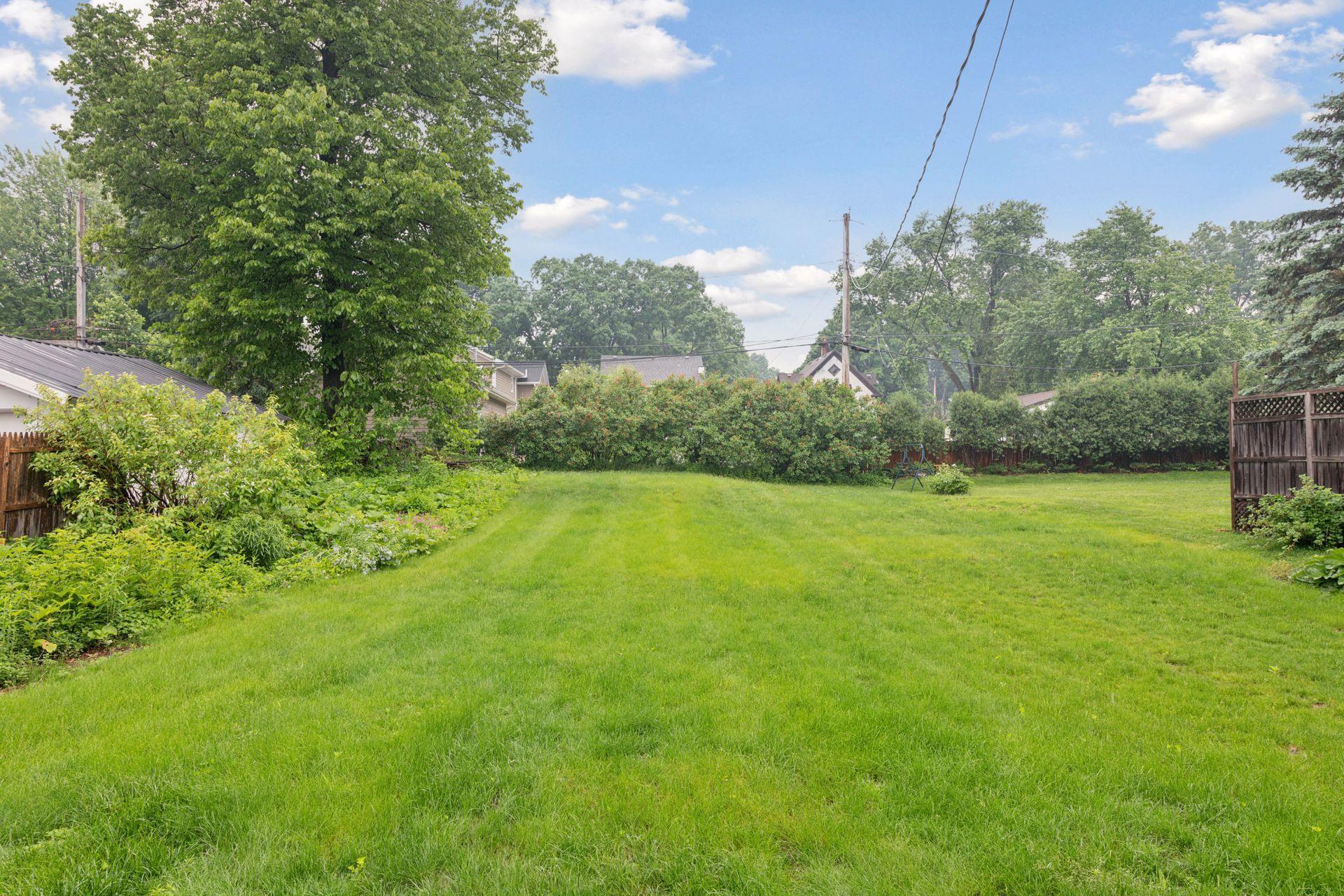 129 Chicago Avenue N