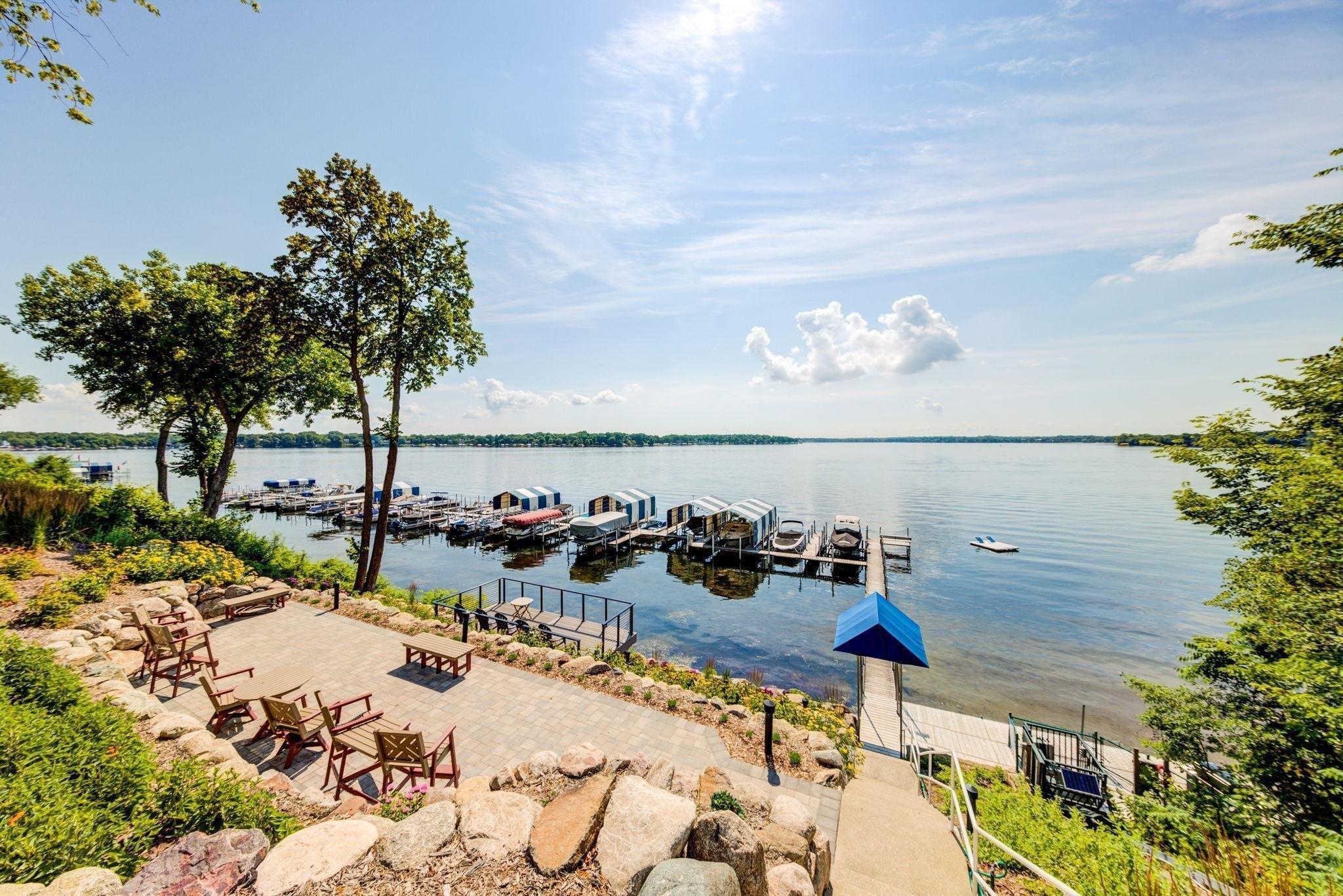 4371 Wilshire Boulevard Unit: b203