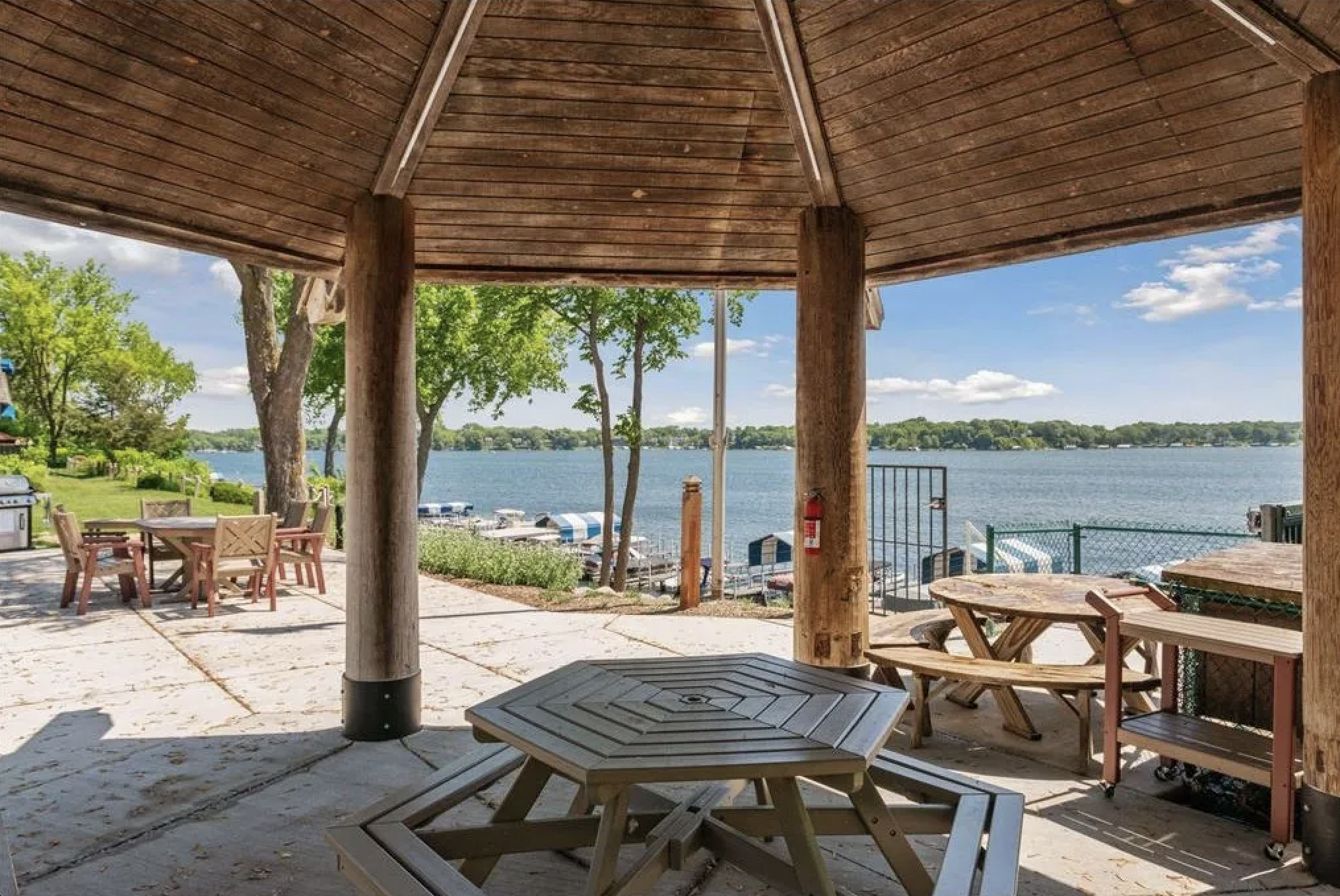 4371 Wilshire Boulevard Unit: b203