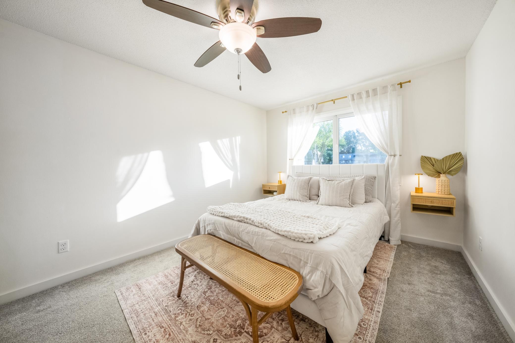 4371 Wilshire Boulevard Unit: b203